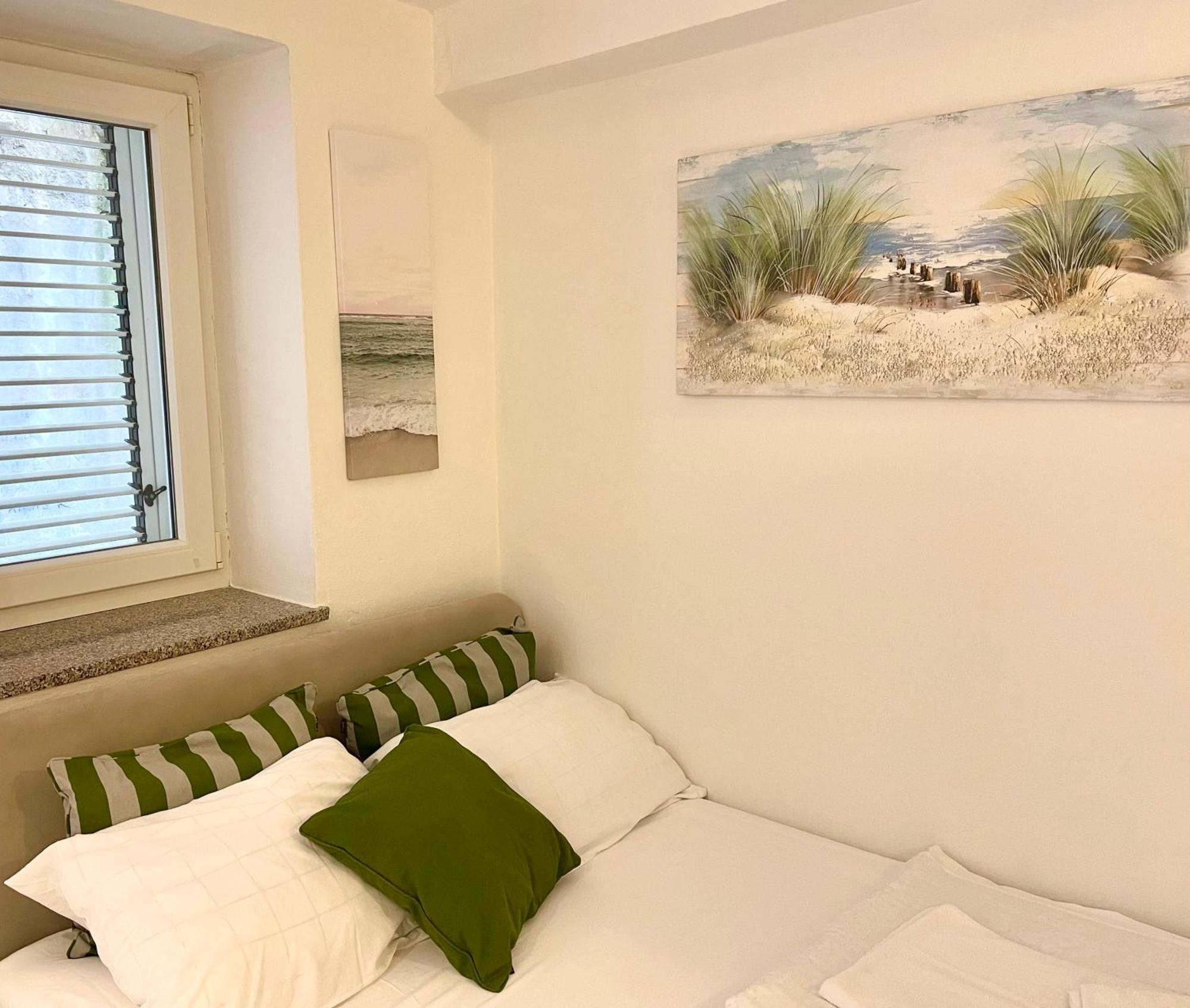 Devi-Piran Appartement Buitenkant foto